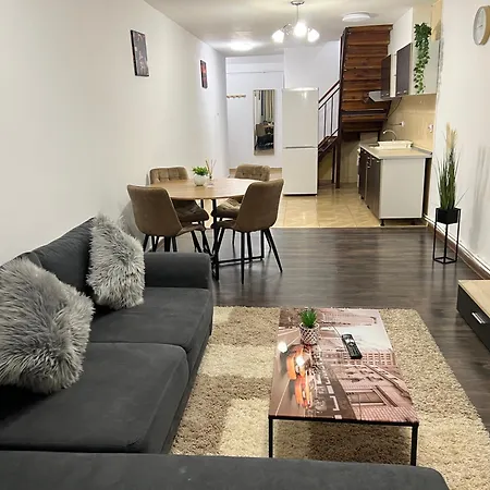 Ndl City Center 아파트